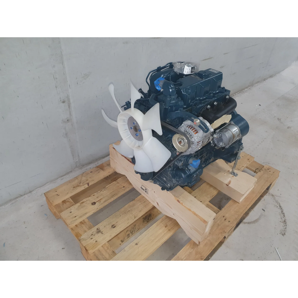 Silnik Kubota D1703 Diesel 3-cylindrowy